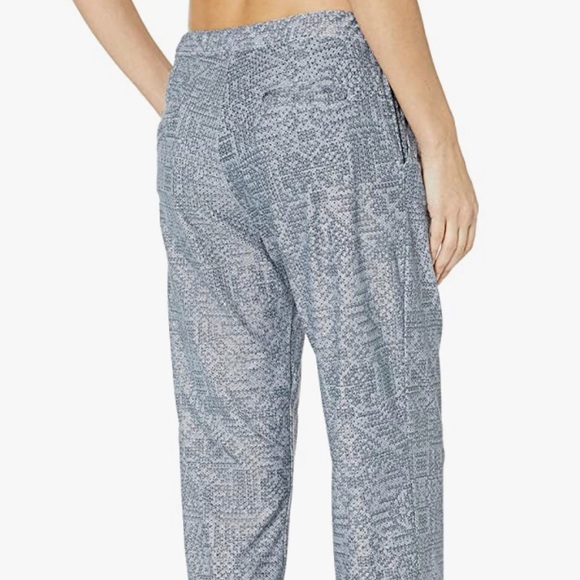 Maaji Women's Movie Star Vibes Athleisure Pants - Picture 2 of 5